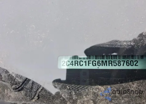 2021 Chrysler Pacifica Touring z USA, uszkodzony, nr VIN 2C4RC1FG6MR587602